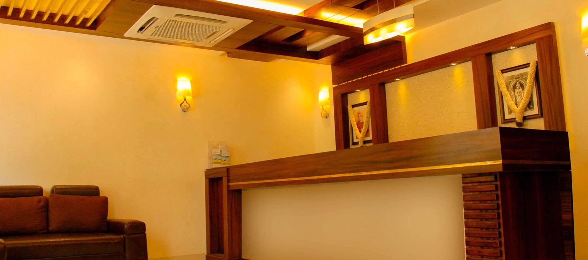 The Gopinivas Grand Hotel Kanyakumari Bagian luar foto